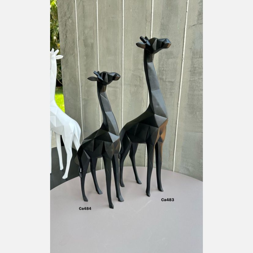 Articulo decorativo jirafa negro grande 12cm* 5cm* 37cm